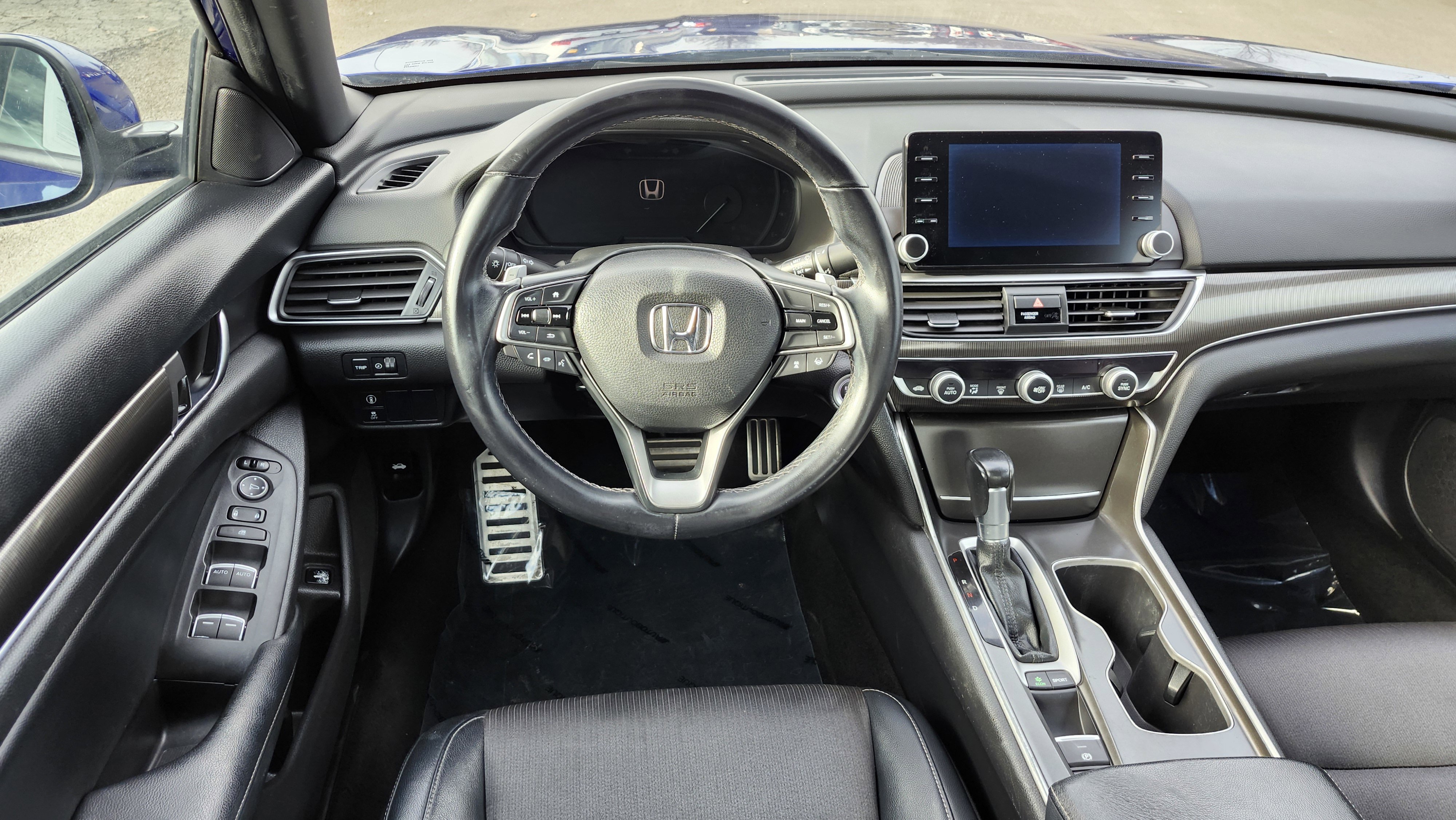 Used 2018 Honda Accord Sport image 25