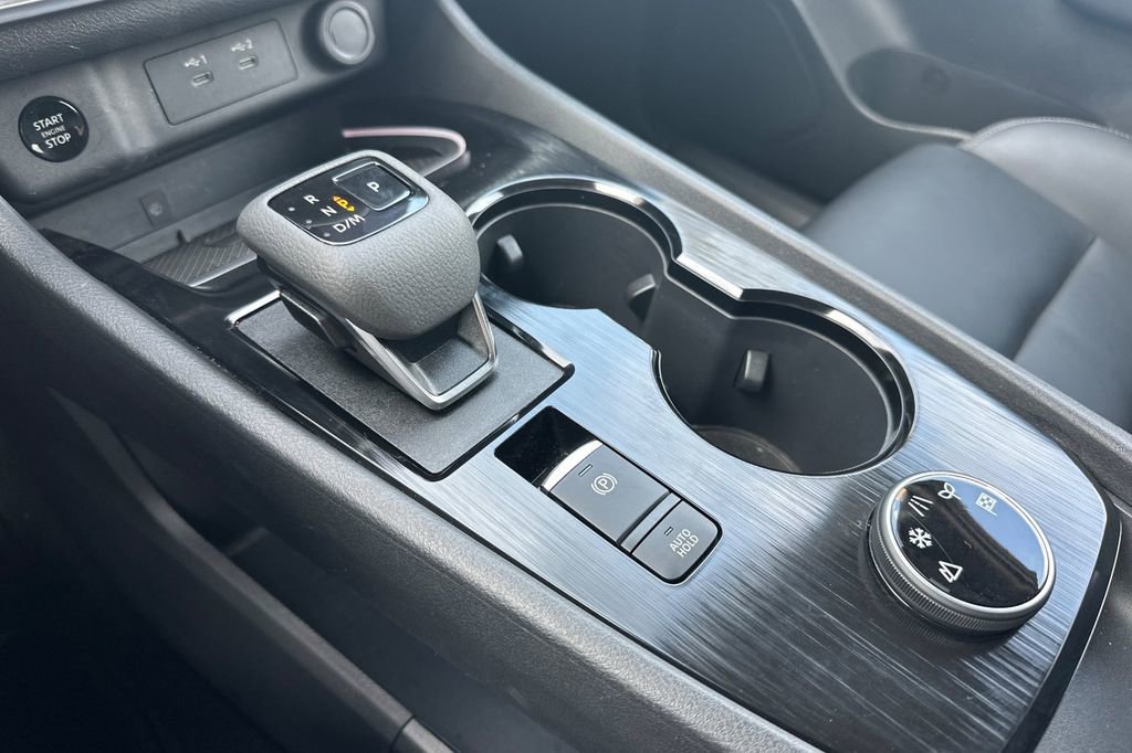 Used 2026 Nissan Rogue SL AWD/4WD image 22