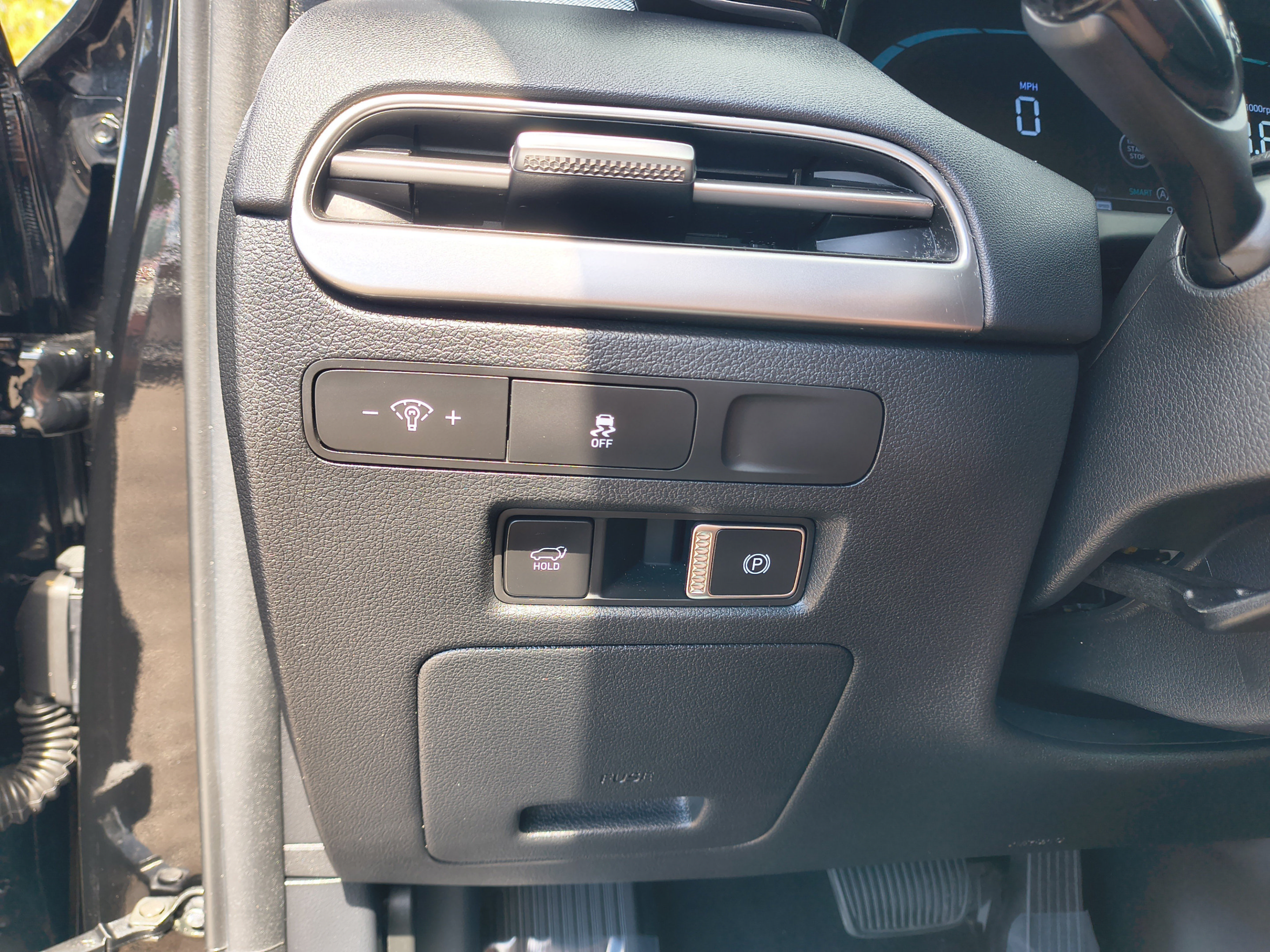 Certified 2024 Hyundai Palisade SEL FWD image 25