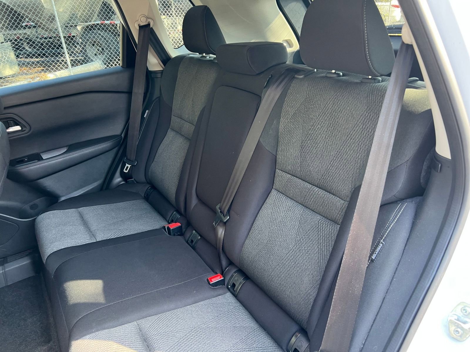 Used 2025 Nissan Rogue SV FWD image 34