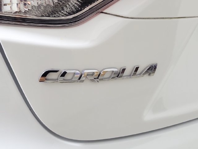 Used 2024 Toyota Corolla LE FWD image 9