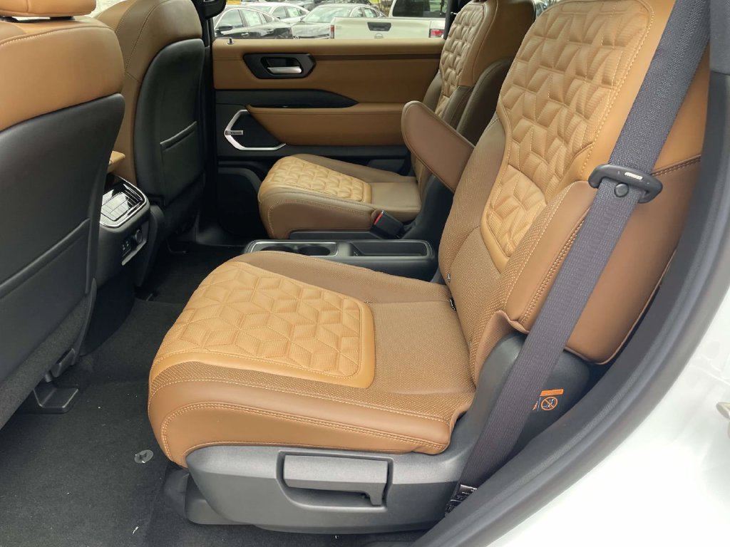 New 2026 Nissan Armada Platinum Reserve AWD/4WD image 8