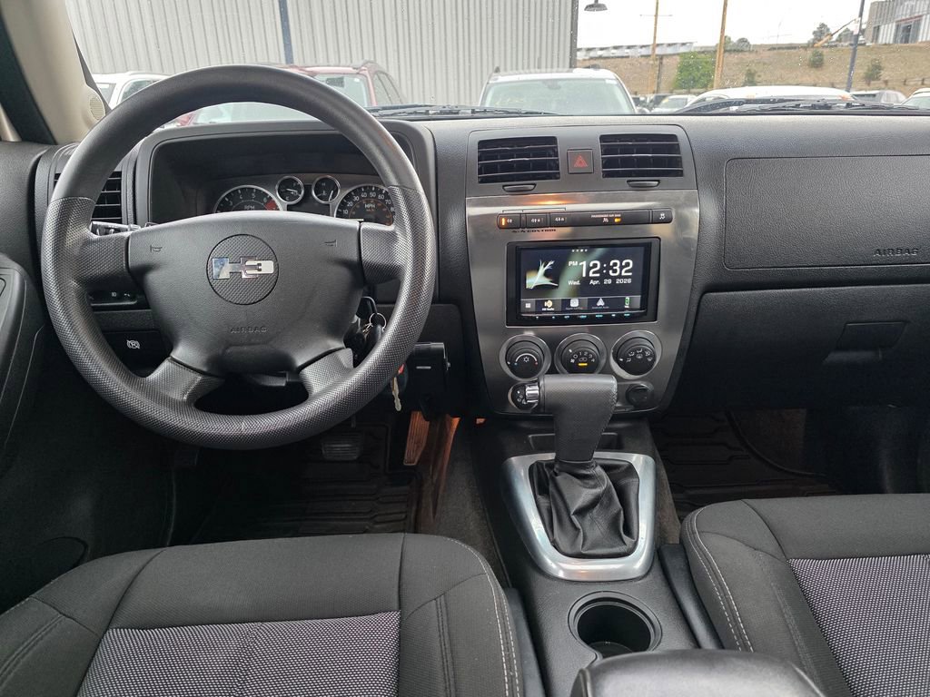 Used 2009 HUMMER H3 AWD/4WD image 18
