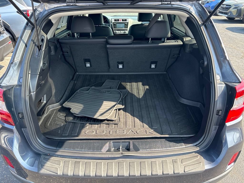 Used 2017 Subaru Outback 2.5i Limited AWD/4WD image 25