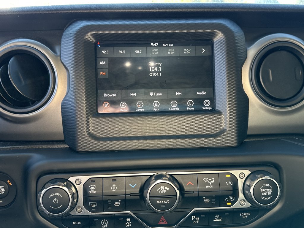 Used 2022 Jeep Wrangler Unlimited Sport AWD/4WD image 11