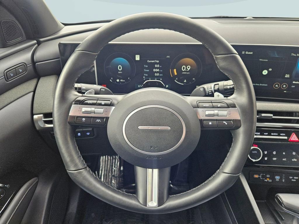 Certified 2025 Hyundai Santa Cruz Limited image 14