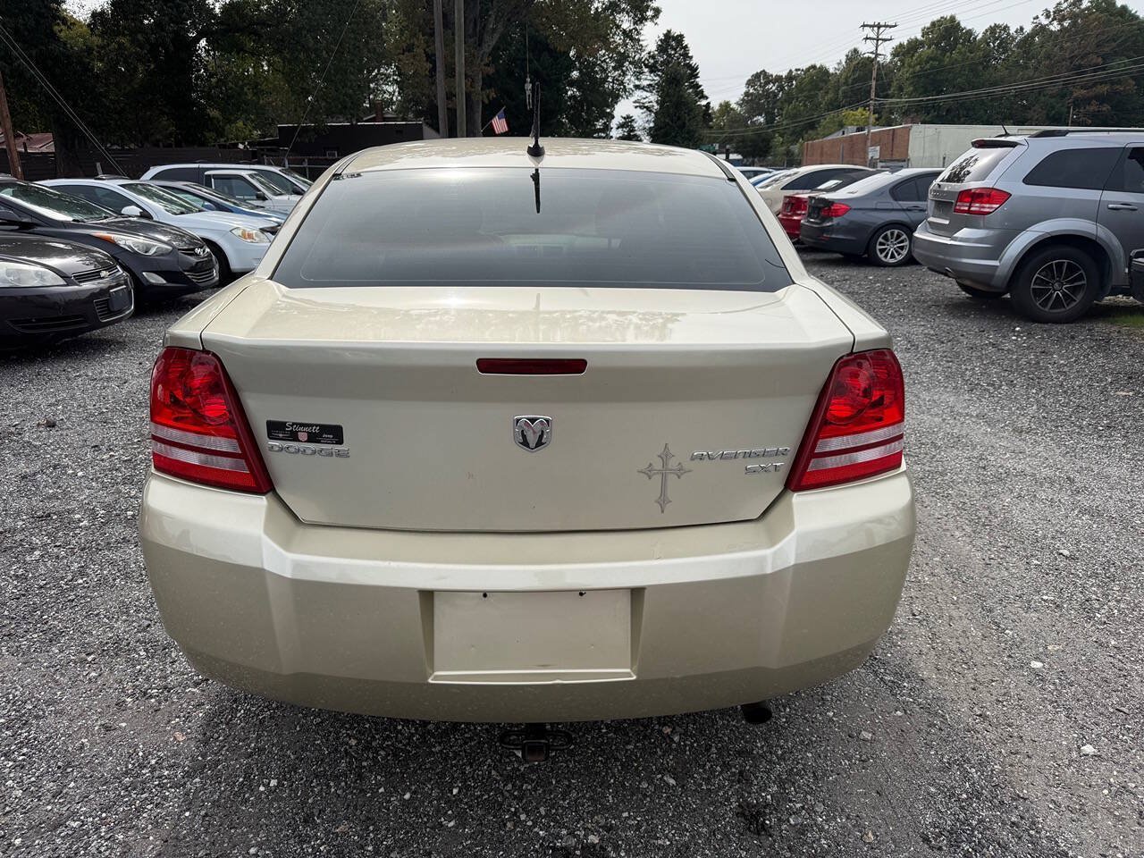 Used 2010 Dodge Avenger SXT FWD image 11