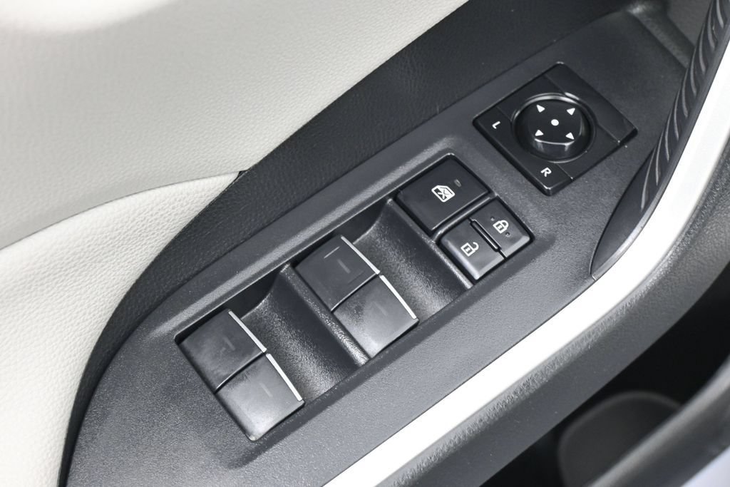 Used 2024 Toyota RAV4 XLE AWD/4WD image 14