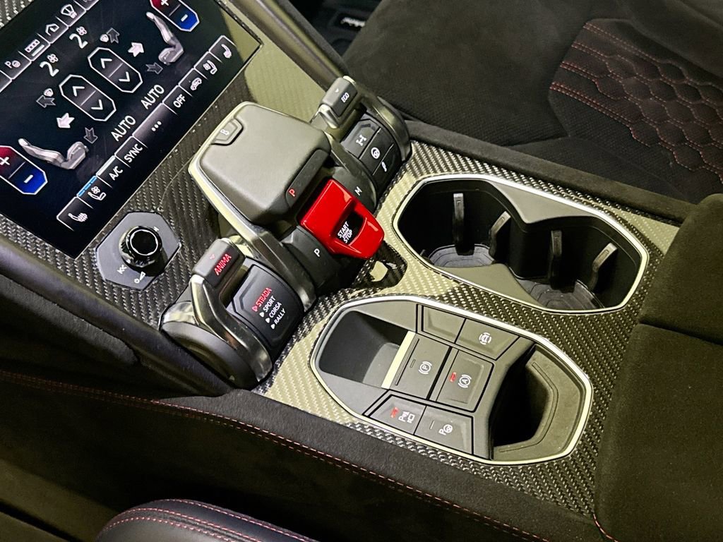 Used 2023 Lamborghini Urus Performante image 17