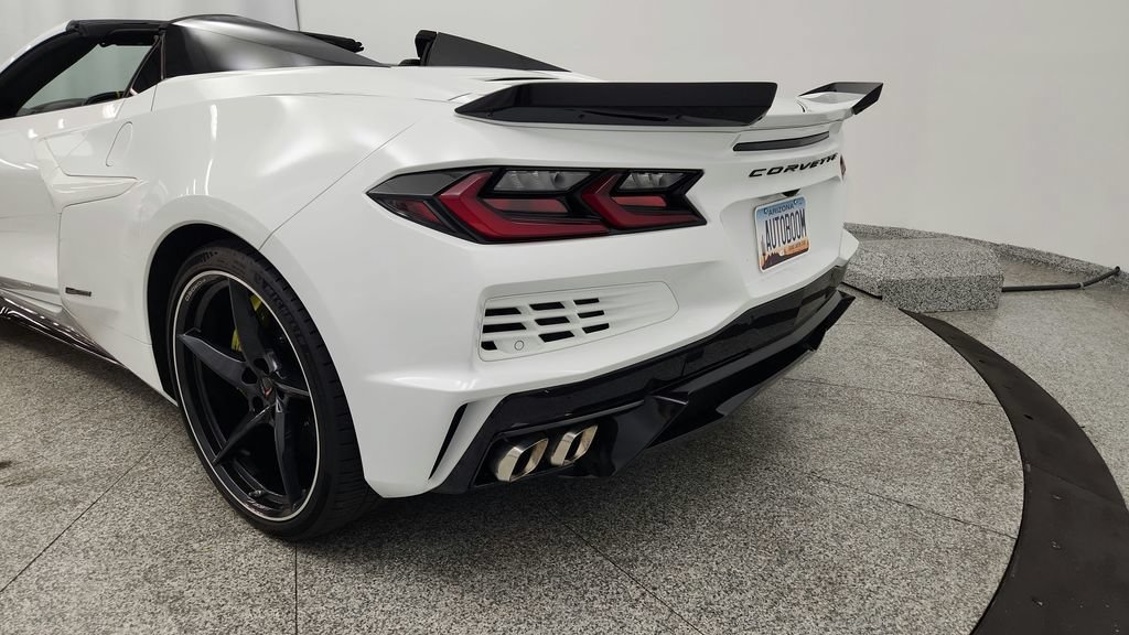 Used 2024 Chevrolet Corvette E-Ray AWD/4WD image 16