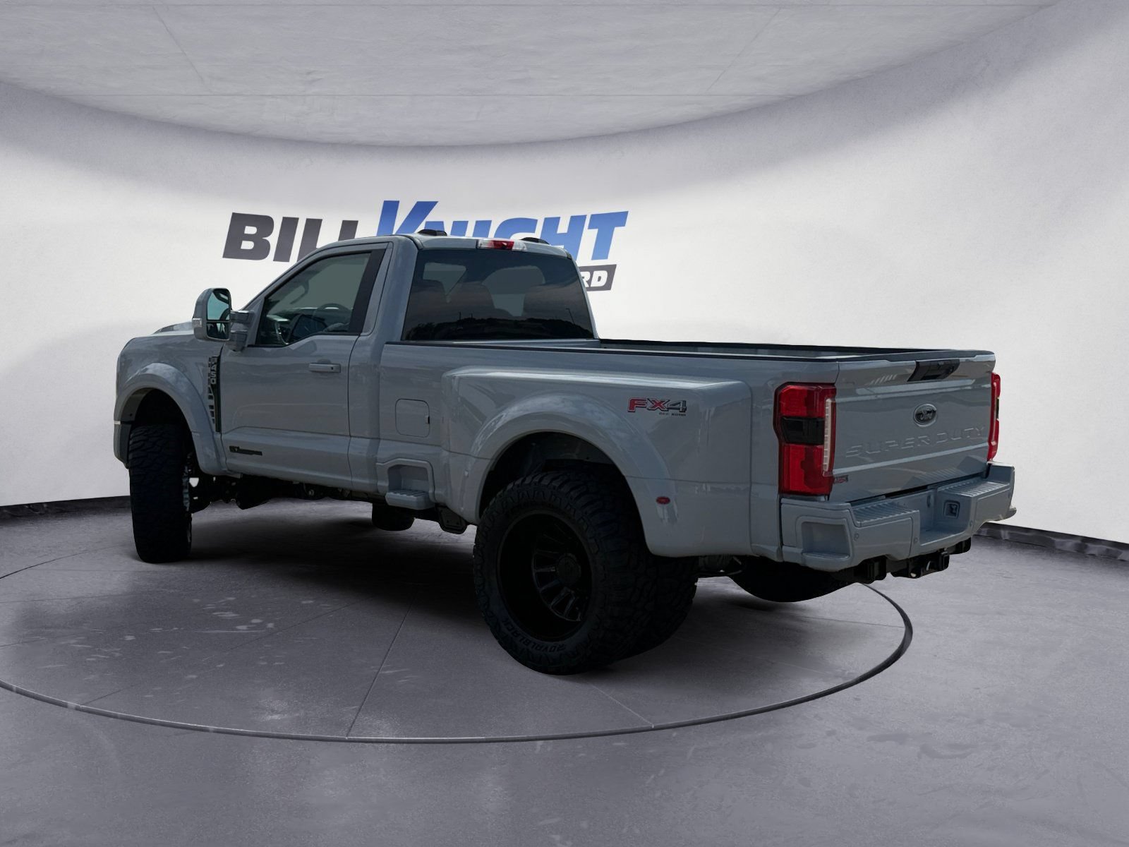 Used 2026 Ford F450 XLT w/ 360-Degree Camera Package AWD/4WD image 3