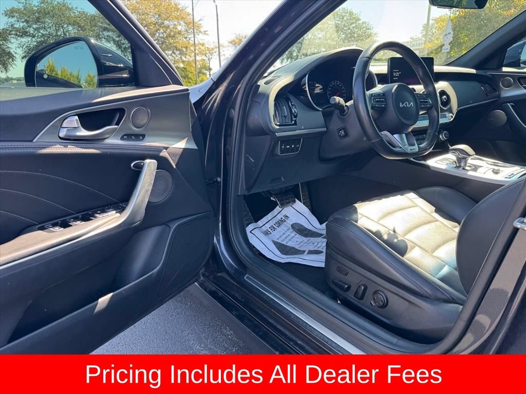 Used 2023 Kia Stinger GT2 AWD/4WD image 14