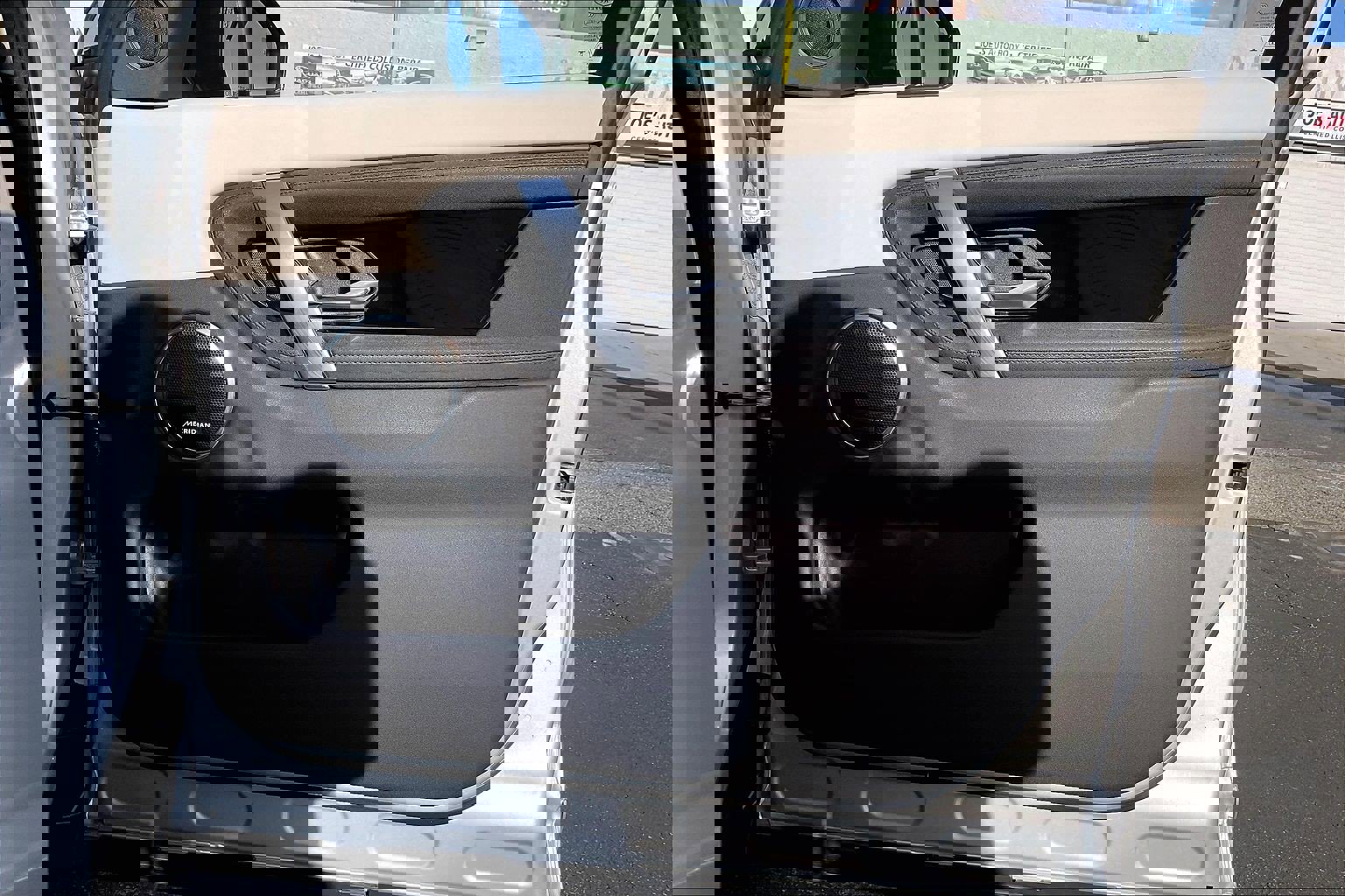 Used 2024 Land Rover Discovery Sport S AWD/4WD image 21