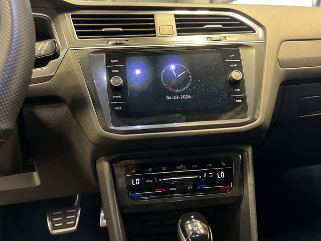 Certified 2022 Volkswagen Tiguan SE R-Line FWD image 25