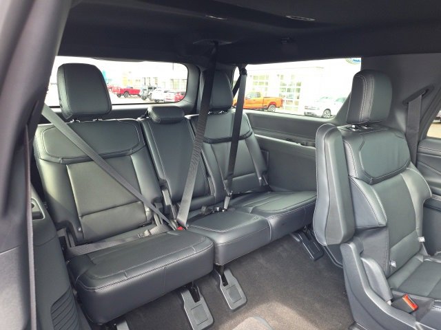 New 2025 Ford Expedition Max Platinum image 16