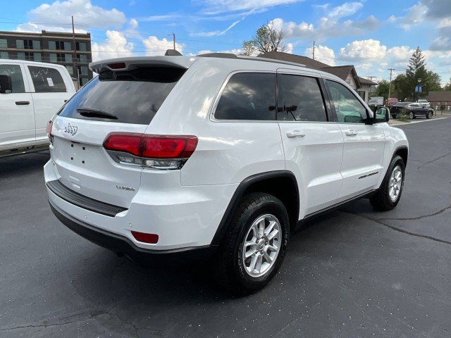 Used 2020 Jeep Grand Cherokee Laredo image 4