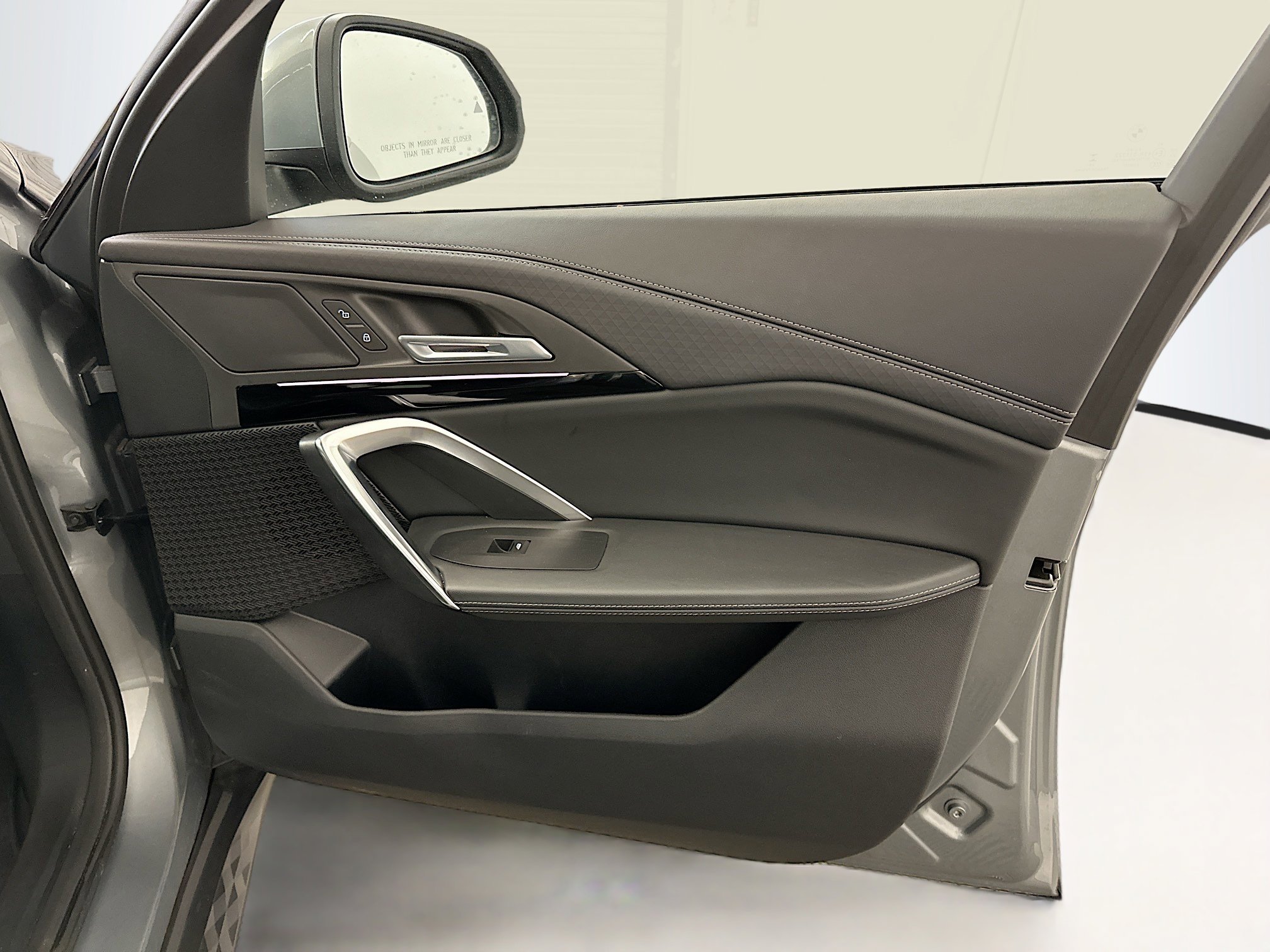 Used 2025 BMW X2 xDrive28i image 35