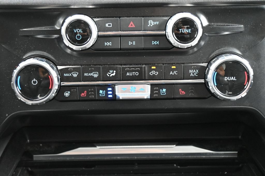 Used 2026 Ford F250 Platinum AWD/4WD image 22