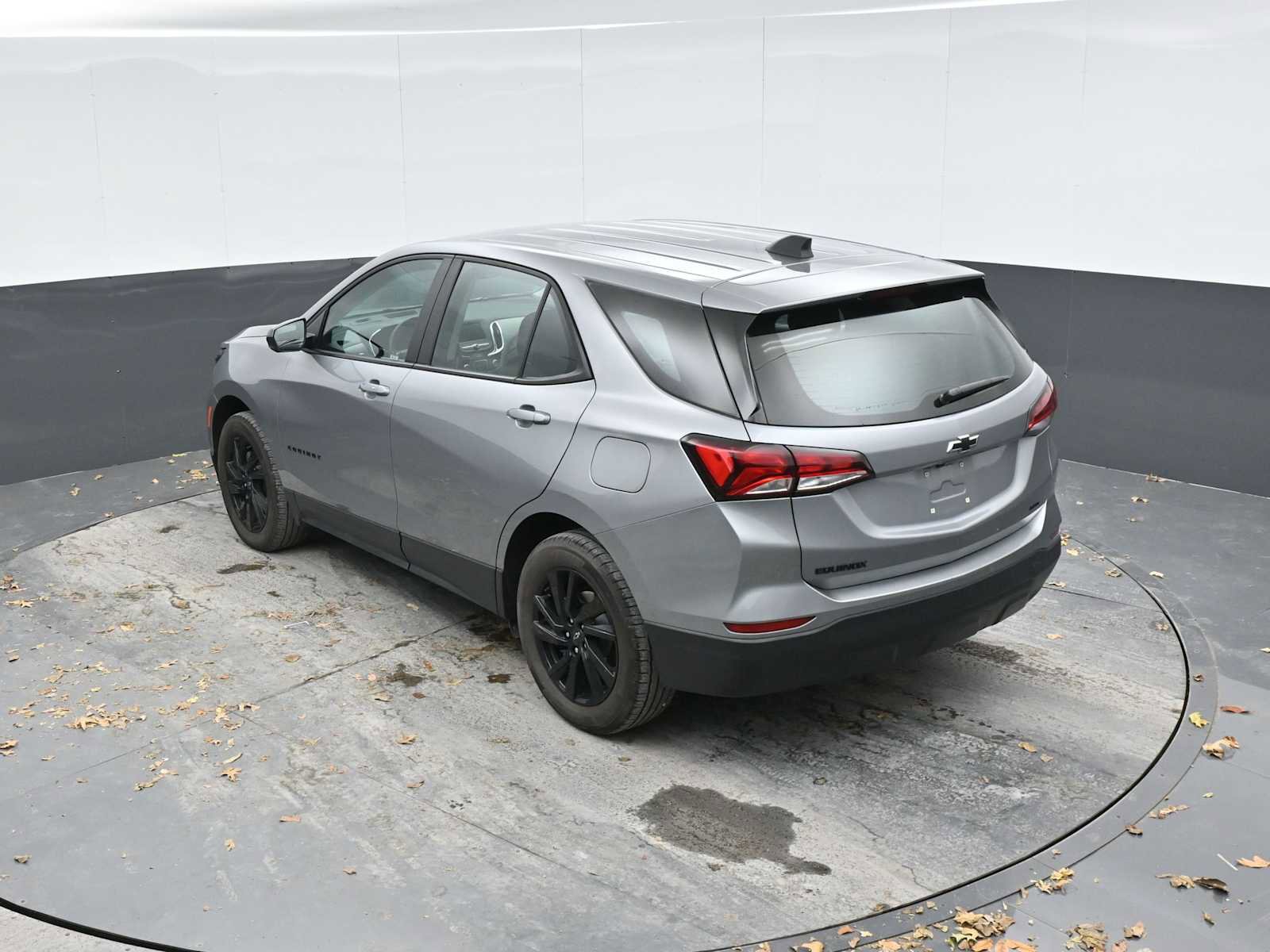 Used 2024 Chevrolet Equinox LS w/ Sport Edition image 24