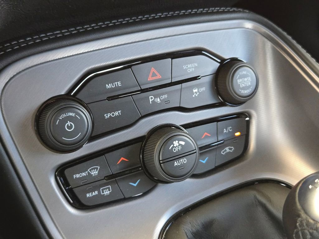 Used 2023 Dodge Challenger R/T w/ Blacktop Package image 17