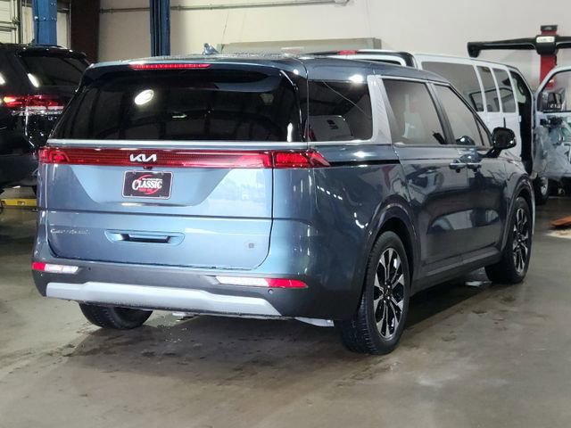 Used 2022 Kia Carnival EX FWD image 5