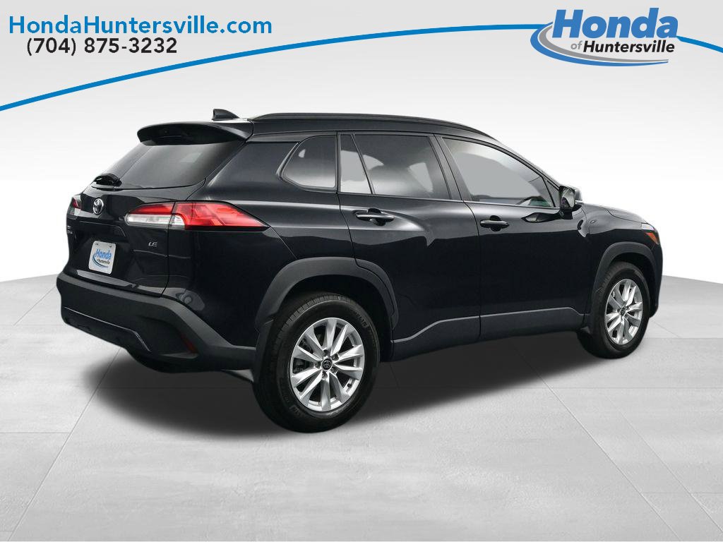 Used 2024 Toyota Corolla Cross LE w/ Moonroof Package FWD image 8
