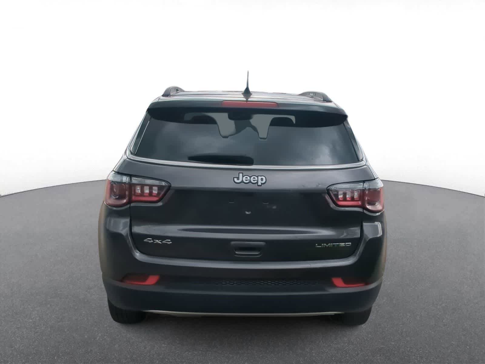 Used 2023 Jeep Compass Limited AWD/4WD image 7
