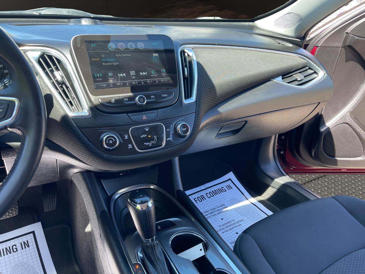 Used 2016 Chevrolet Malibu LT FWD image 15