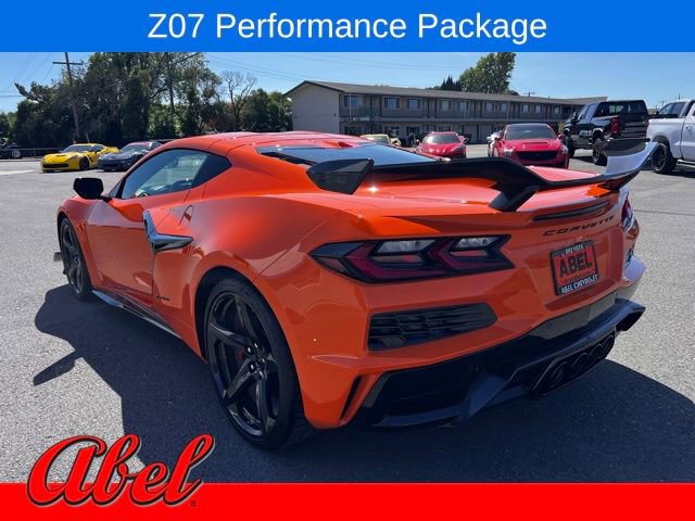 Used 2023 Chevrolet Corvette Z06 w/ Z07 Performance Package RWD image 8