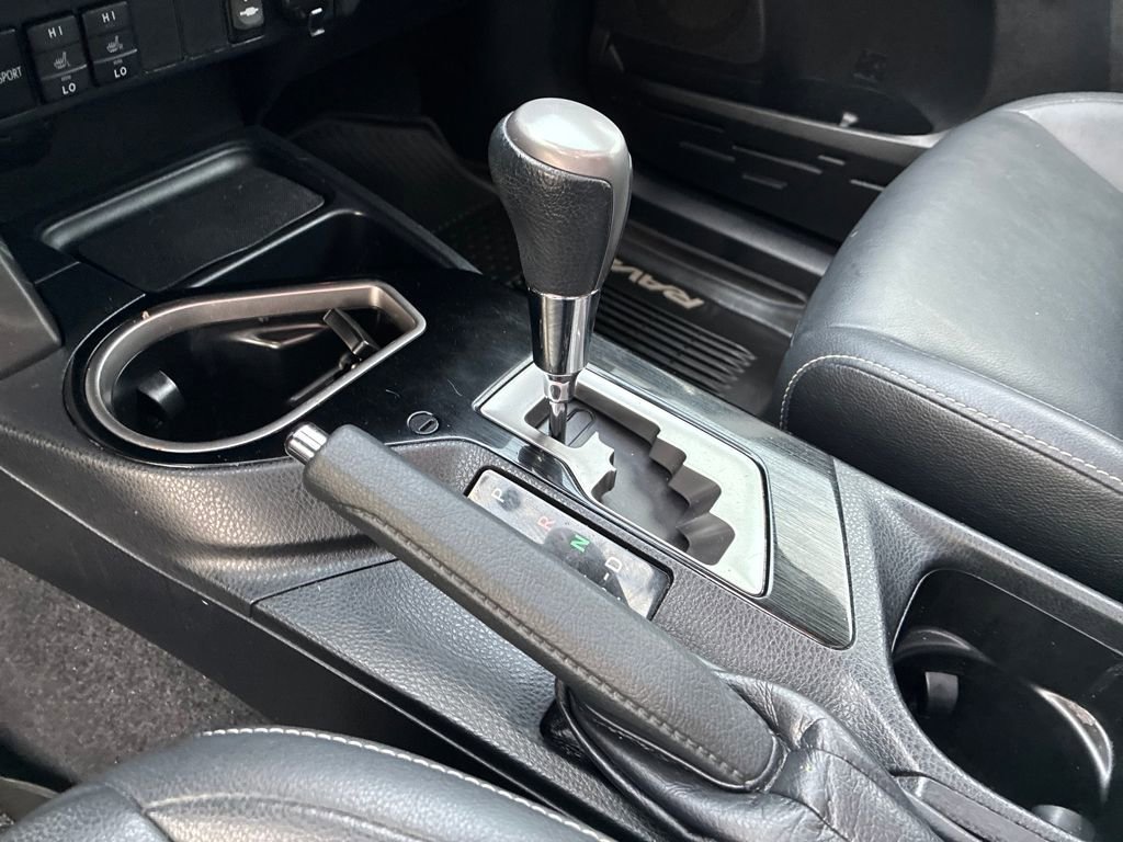 Used 2017 Toyota RAV4 Limited image 24