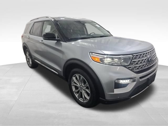 Used 2024 Ford Explorer Limited AWD/4WD image 3