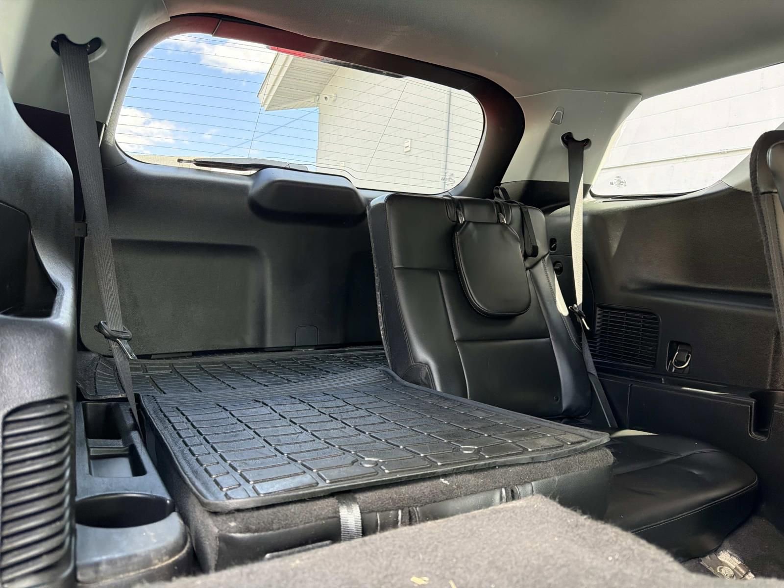 Used 2022 Ford Explorer XLT w/ Equipment Group 202A image 16