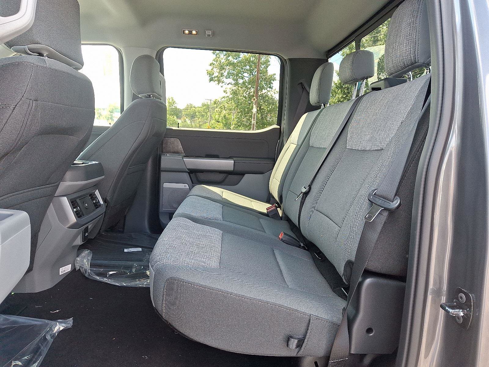 New 2026 Ford F250 XLT w/ XLT Premium Package image 8