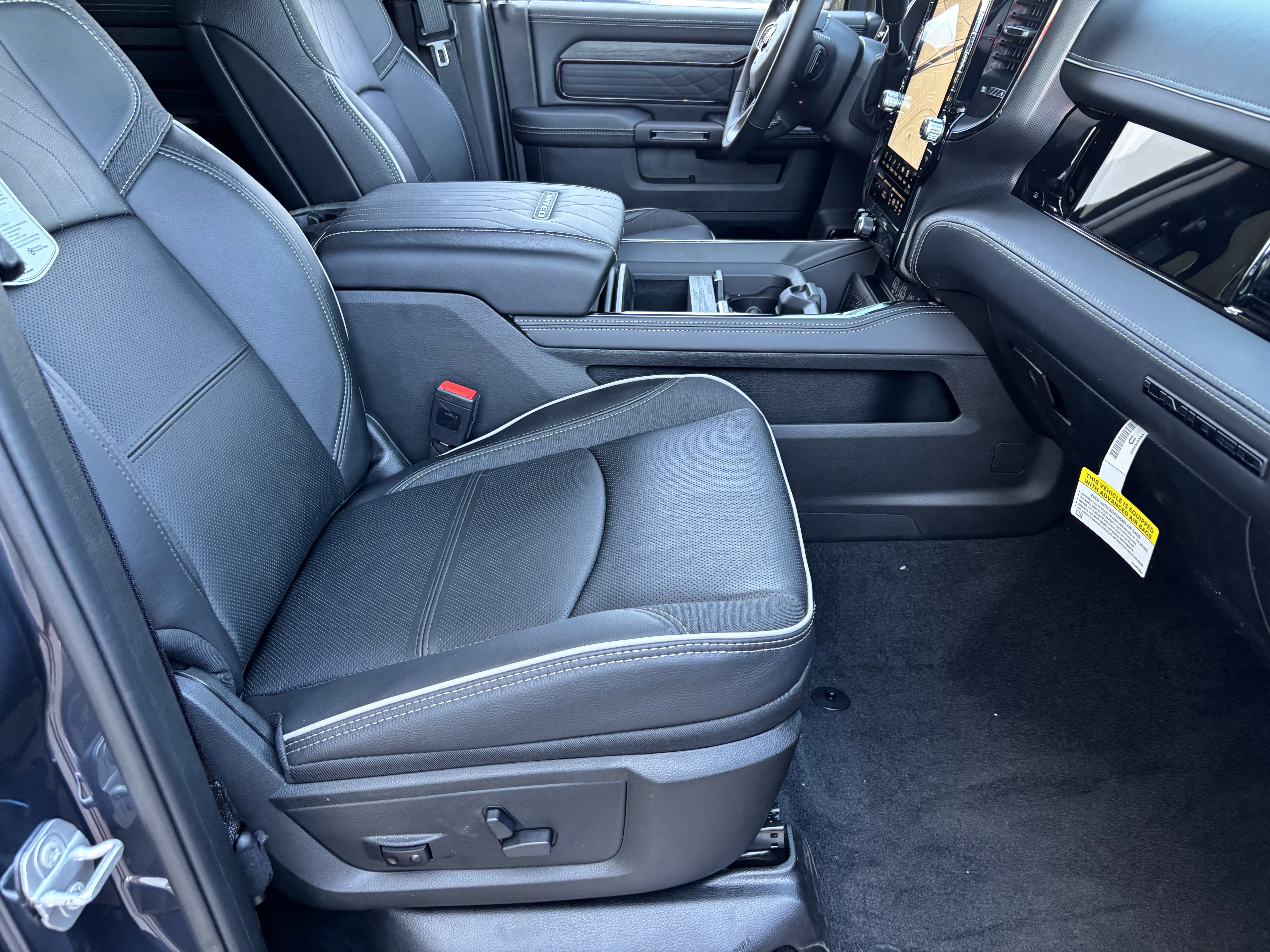 New 2026 RAM 2500 Limited AWD/4WD image 8