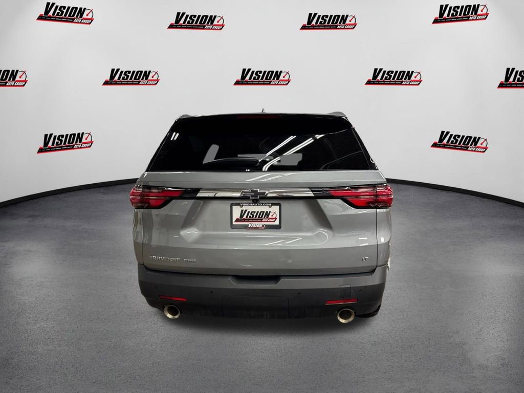 Used 2023 Chevrolet Traverse LT image 6