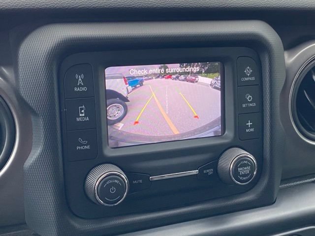Used 2021 Jeep Wrangler Unlimited Sport AWD/4WD image 16