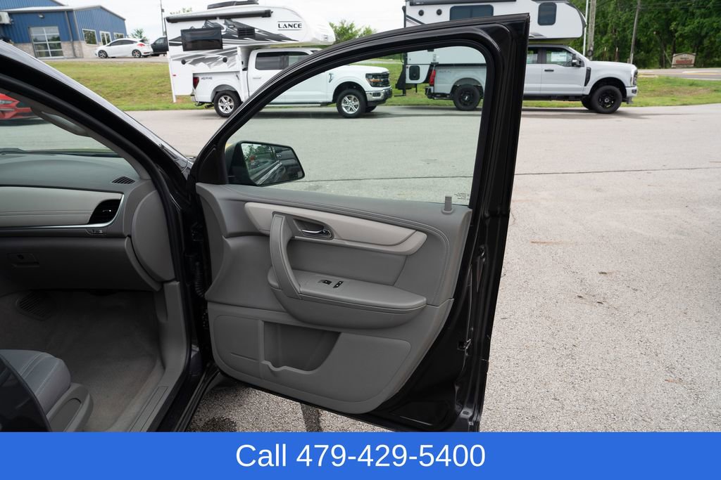 Used 2017 Chevrolet Traverse LS AWD/4WD image 15