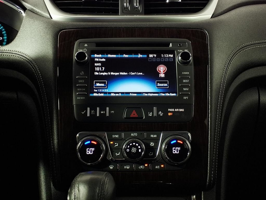 Used 2017 Chevrolet Traverse Premier FWD image 23