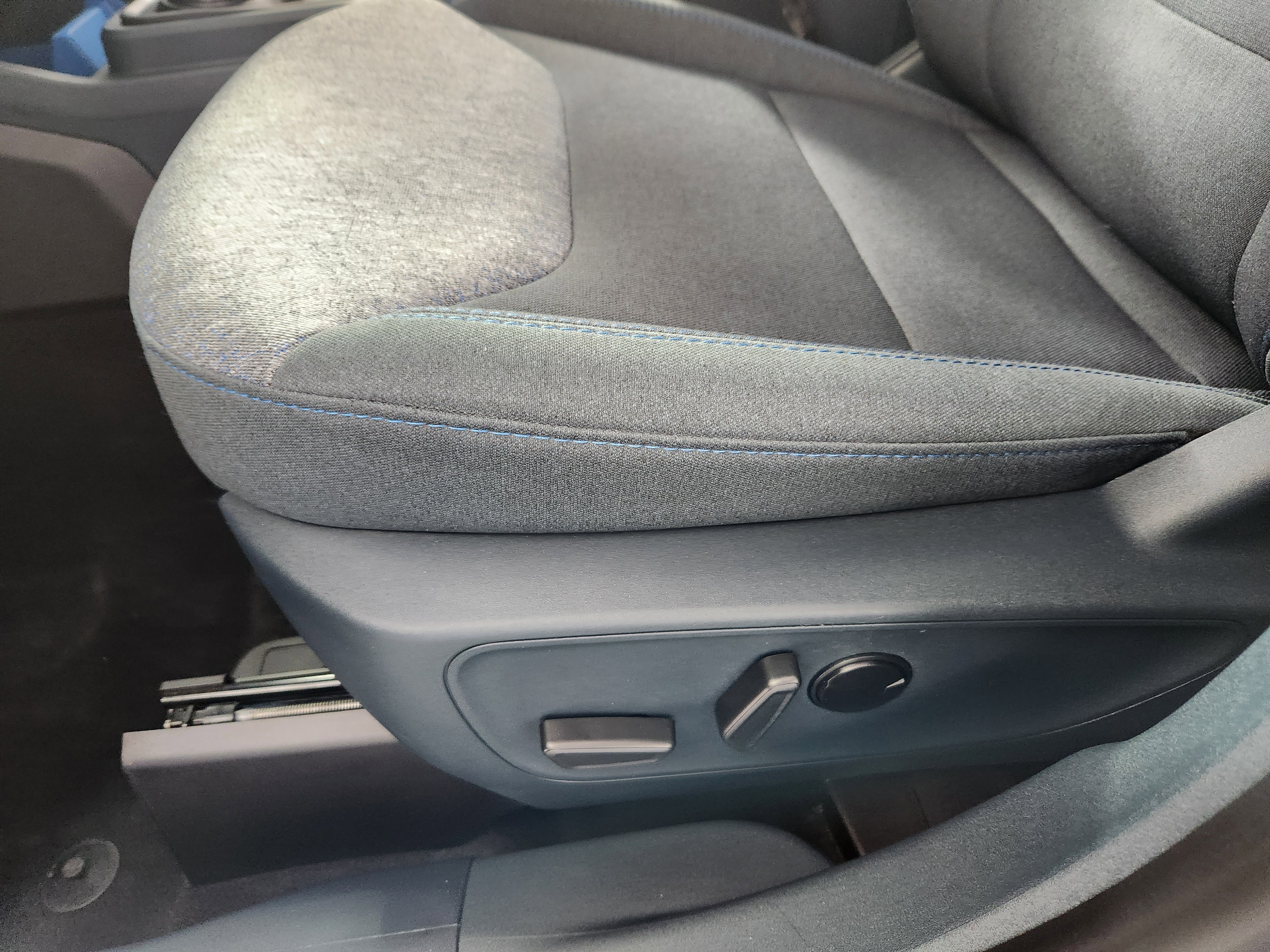 Used 2025 Ford Maverick XLT w/ XLT Luxury Package image 13