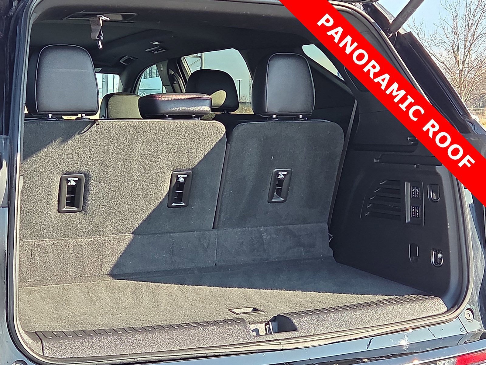 Used 2024 Chevrolet Traverse RS image 9