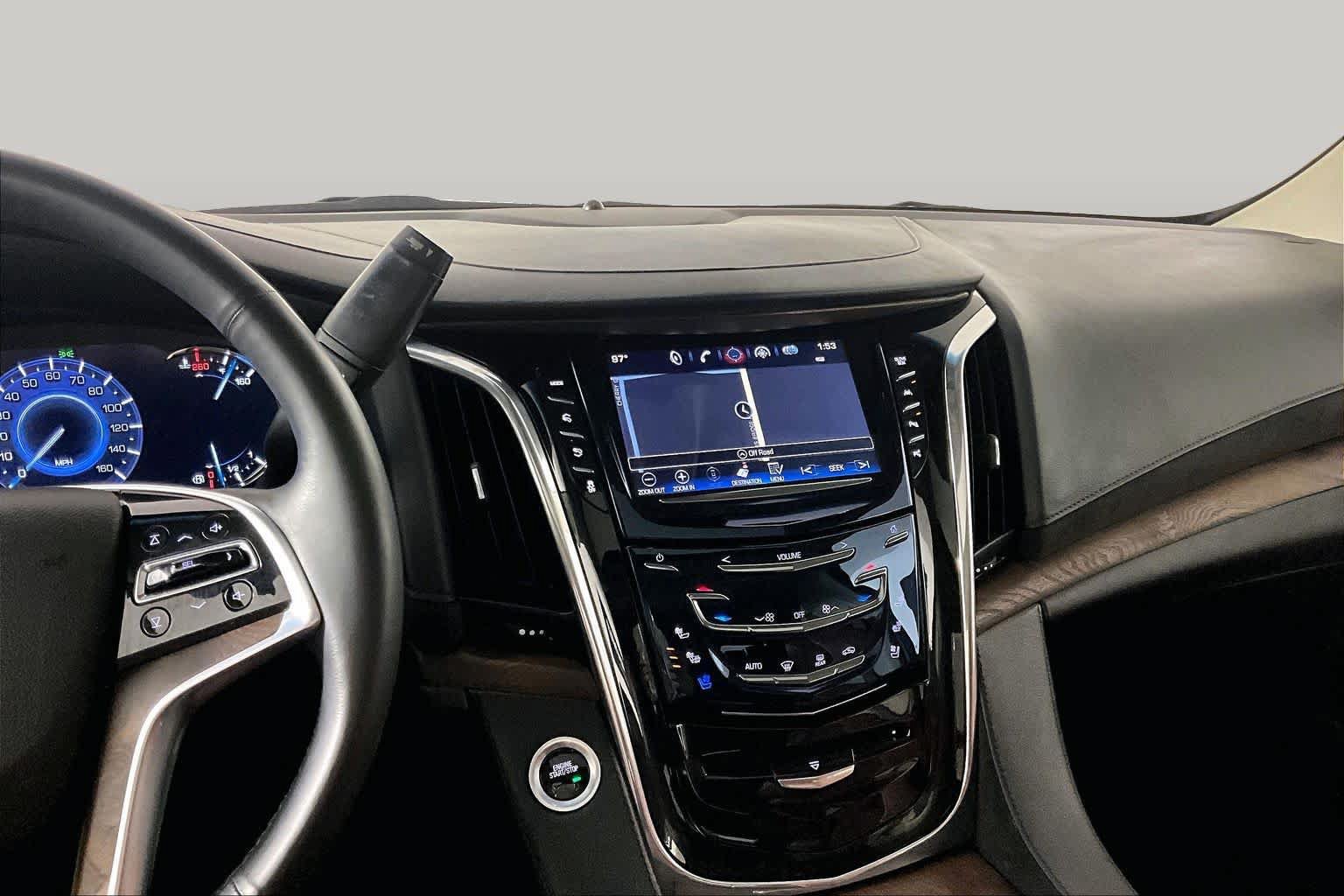 Used 2018 Cadillac Escalade Premium Luxury AWD/4WD image 7