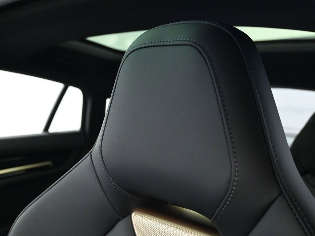 Used 2025 Porsche Panamera 4 image 20