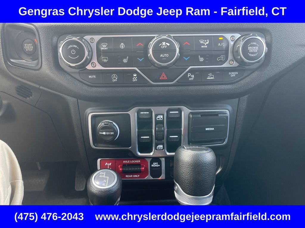 Certified 2025 Jeep Gladiator Sport AWD/4WD image 47