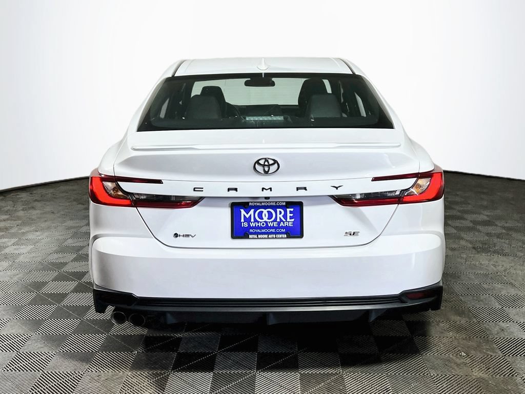 Used 2025 Toyota Camry SE FWD image 6