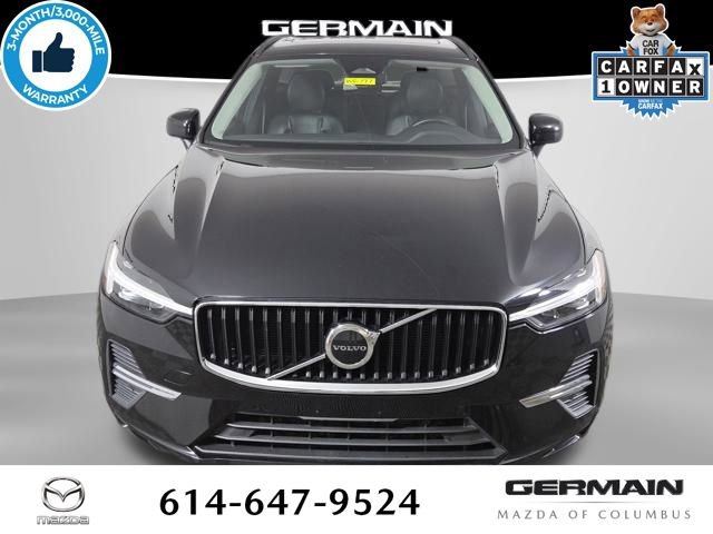 Used 2022 Volvo XC60 B5 Momentum image 3