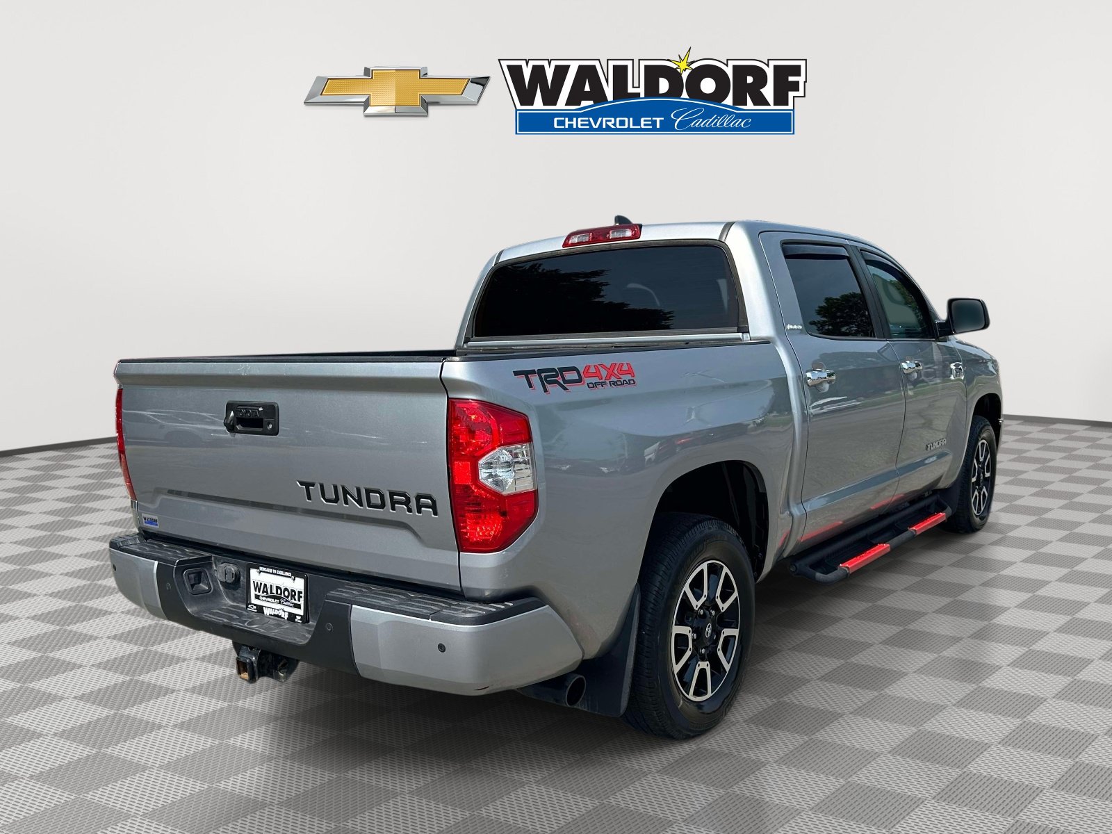 Used 2021 Toyota Tundra Limited w/ Limited Premium Package AWD/4WD image 6