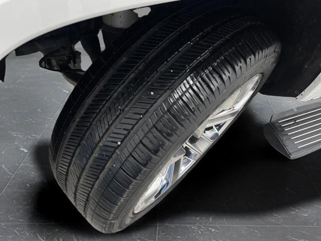 Used 2022 Jeep Grand Wagoneer Series II w/ Flexible Seating Group image 43