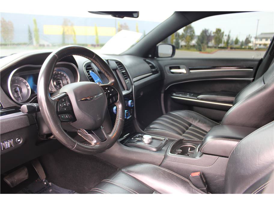 Used 2021 Chrysler 300 S RWD image 9