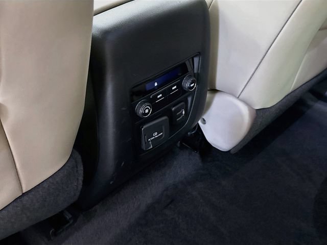 Used 2018 Buick Enclave Essence FWD image 24