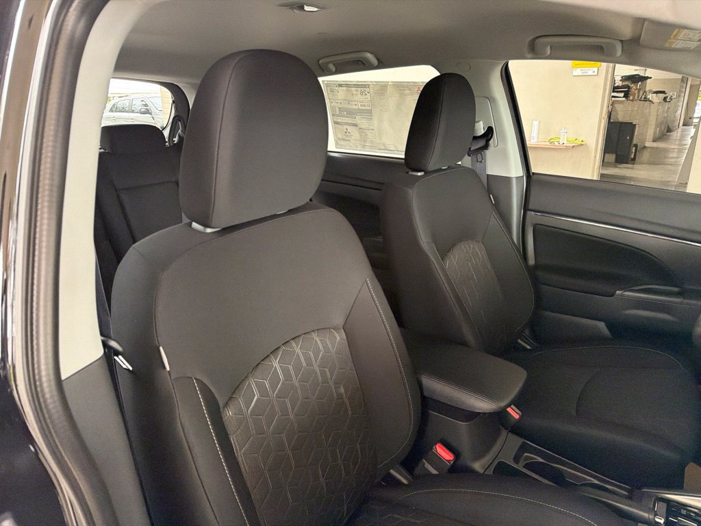 New 2027 Mitsubishi Outlander Sport ES AWD/4WD image 16
